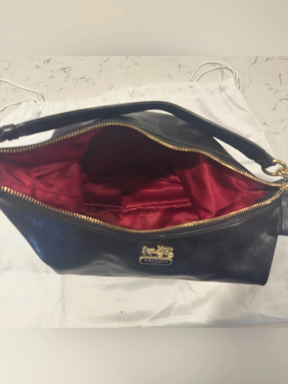 Vintage Coach Madison Hobo Black Leather Bag Gold Carriage Hardware 15959